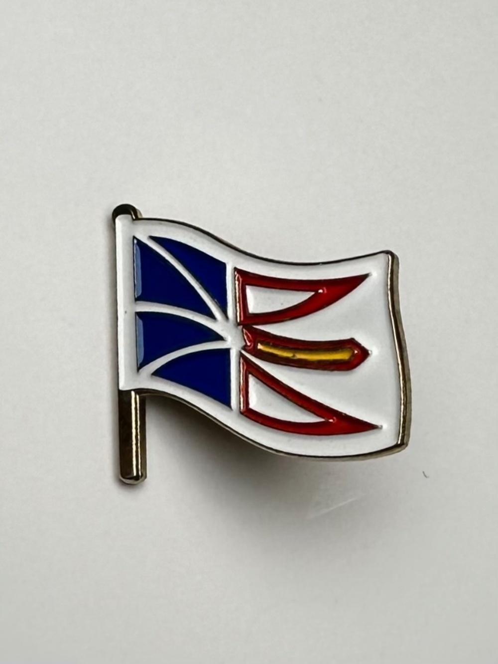 Newfoundland & Labrador Flag Lapel Pin Canada Provincial Enamel Pin Souvenir